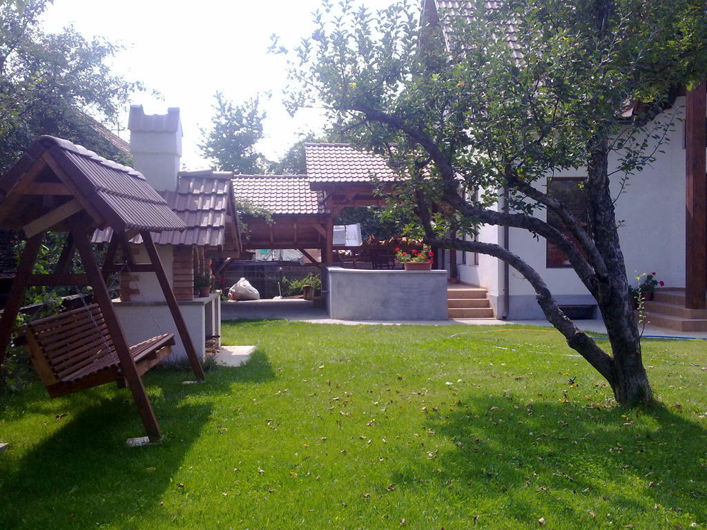 Casa Dancs Hotel Covasna Eksteriør billede