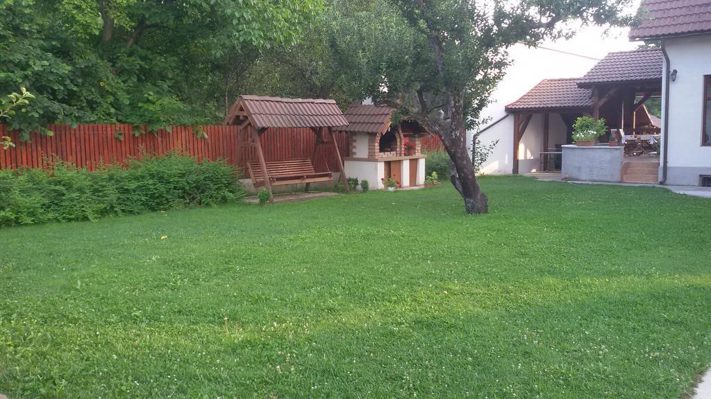 Casa Dancs Hotel Covasna Eksteriør billede